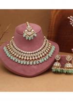   Wedding Wear  Pista Green Color Kundan Necklace Set 