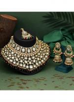   Bridal Wear  Maroon Green Choker Bridal Necklace Set