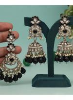   Wedding Wear  Black Color Kundan Earrings With Maang Tikka