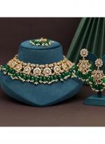   Wedding Wear  Green Color Kundan Necklace Set