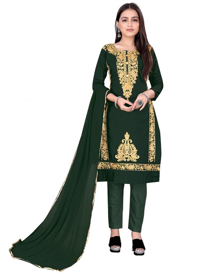 Green Cotton Casual Wear Embroidery Work Straight Suit