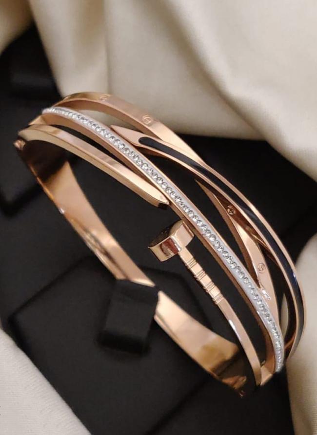 Trendy Superhit Most Demanding Rose Gold American Diamond Fancy Designer Bracelets