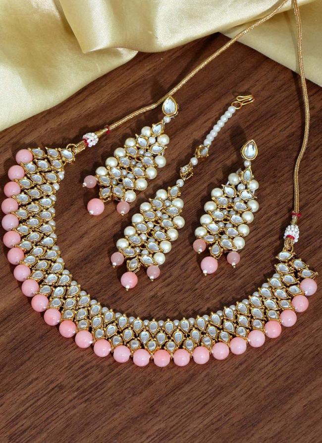 Peach Kundan Choker Necklace Set