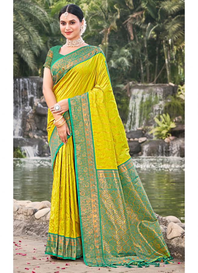 Yellow Banarasi Silk Wedding Wear Weaving Saree