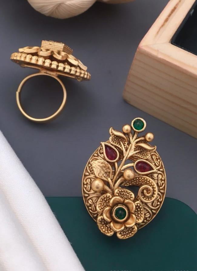 Stunning Premium Quality Brass High Gold Fancy Ladies Finger Ring