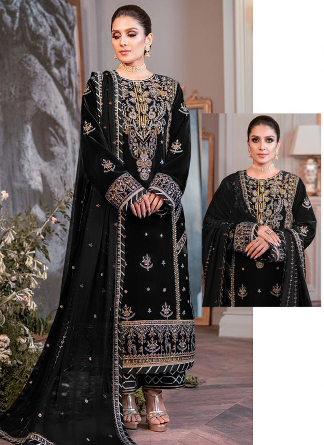 Black Velvet Wedding Wear Embroidery Work Pakistani Suit