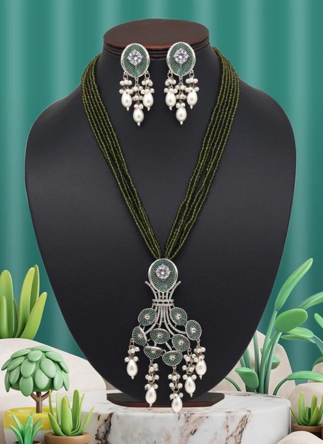   Mehendi Wedding Wear American Daimond Premium Polki Necklace Set