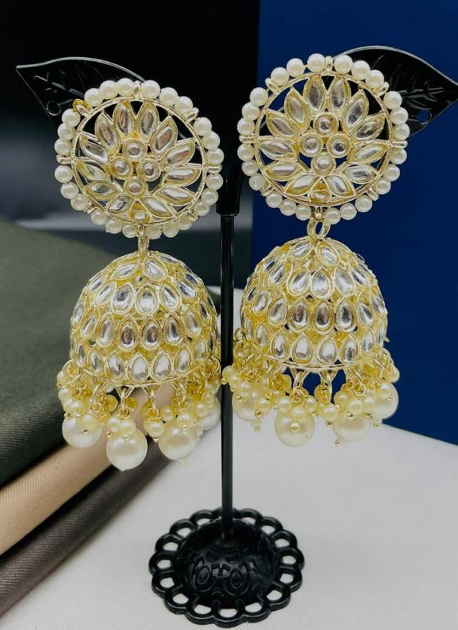   Wedding Wear  Golden Kundan Pearl Earrings