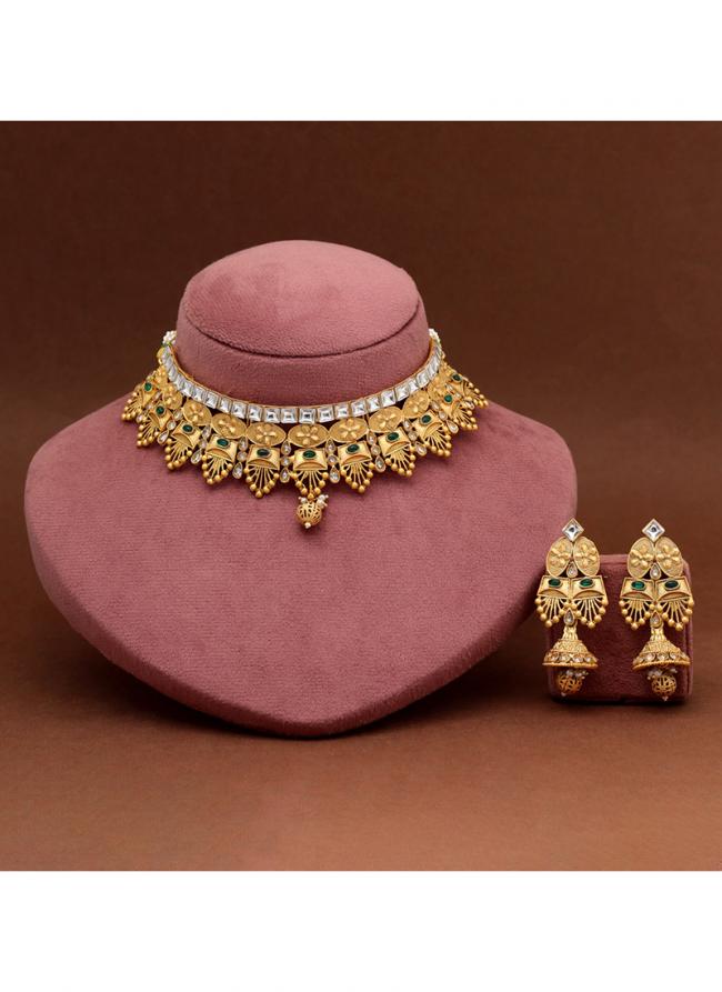   Wedding Wear  Green Color Choker Matte Gold Rajwadi Temple Necklace Set 