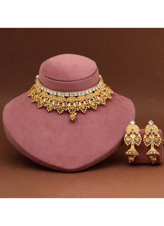   Wedding Wear  Rani & Green Color Choker Matte Gold Rajwadi Temple Necklace Set 