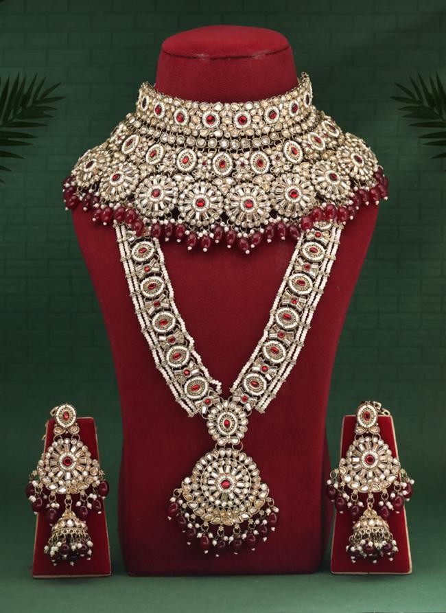   Bridal Wear  Maroon Color Kundan Dulhan Set