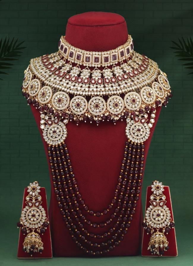   Bridal Wear  Maroon Color Kundan Dulhan Set