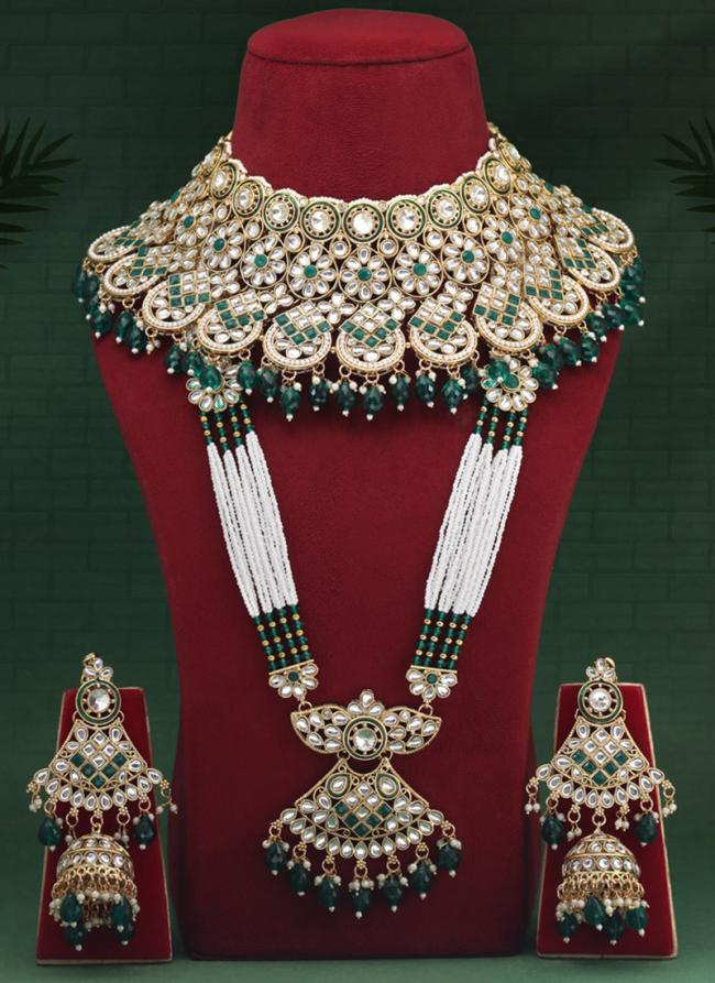   Bridal Wear  Maroon Color Kundan Dulhan Set