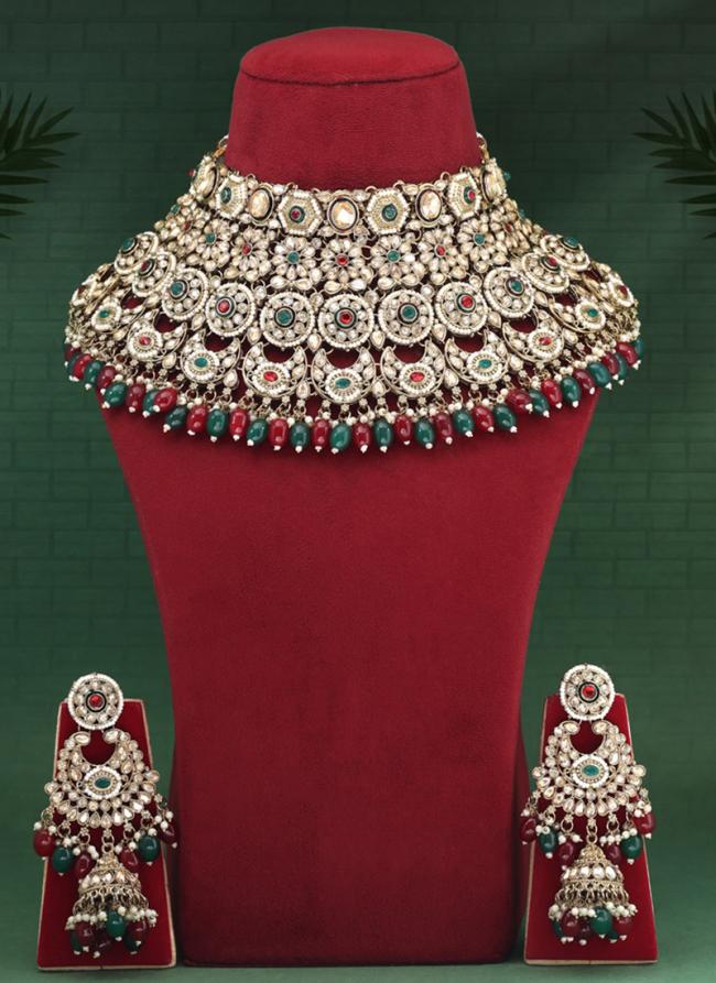   Bridal Wear  Maroon Green Color Kundan Dulhan Set