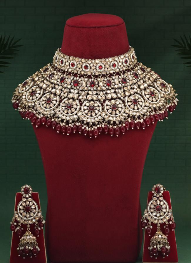   Bridal Wear  Maroon Color Kundan Dulhan Set