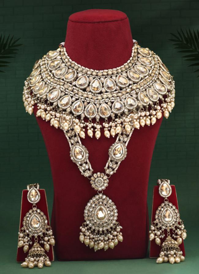   Bridal Wear  Gold Color Kundan Dulhan Set