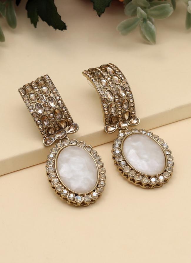   Party Wear  White Color Kundan Earrings