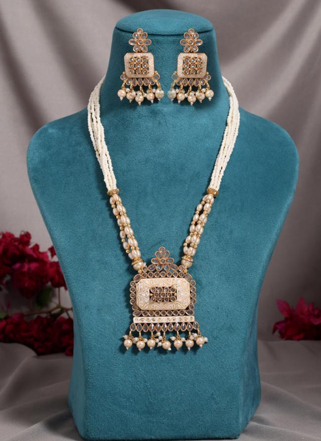   Festival Wear  Green Color Matte Gold Meenakari Necklace Set