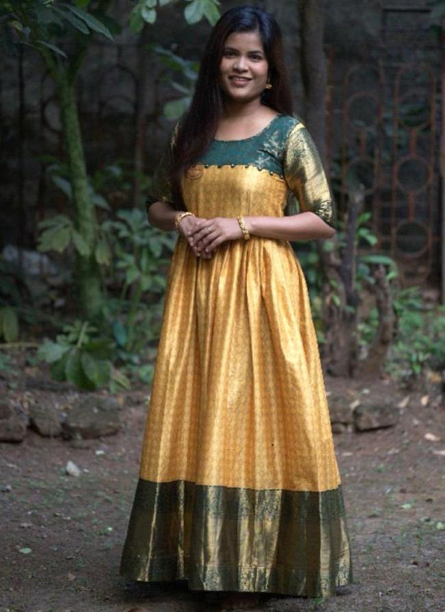 Light yellow Soft Kanchivaram Silk Wedding Wear Weaving Gown