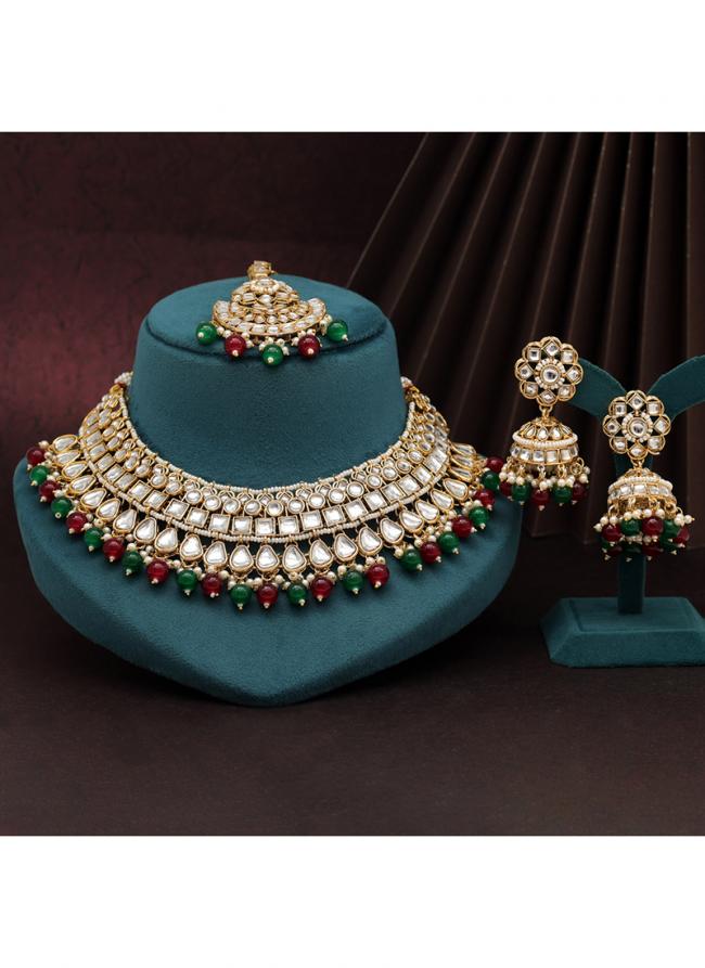   Wedding Wear  Maroon Green Choker Kundan Necklace Set