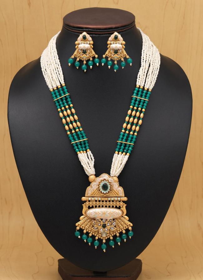   Bridal Wear  Green Matte Gold Necklace Set