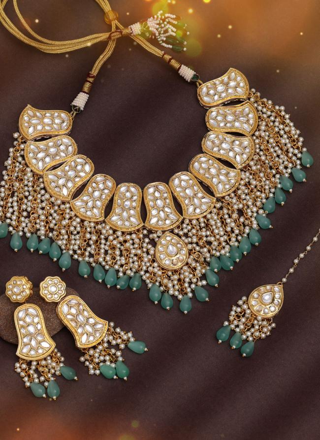   Bridal Wear  Green Kundan Necklace Set