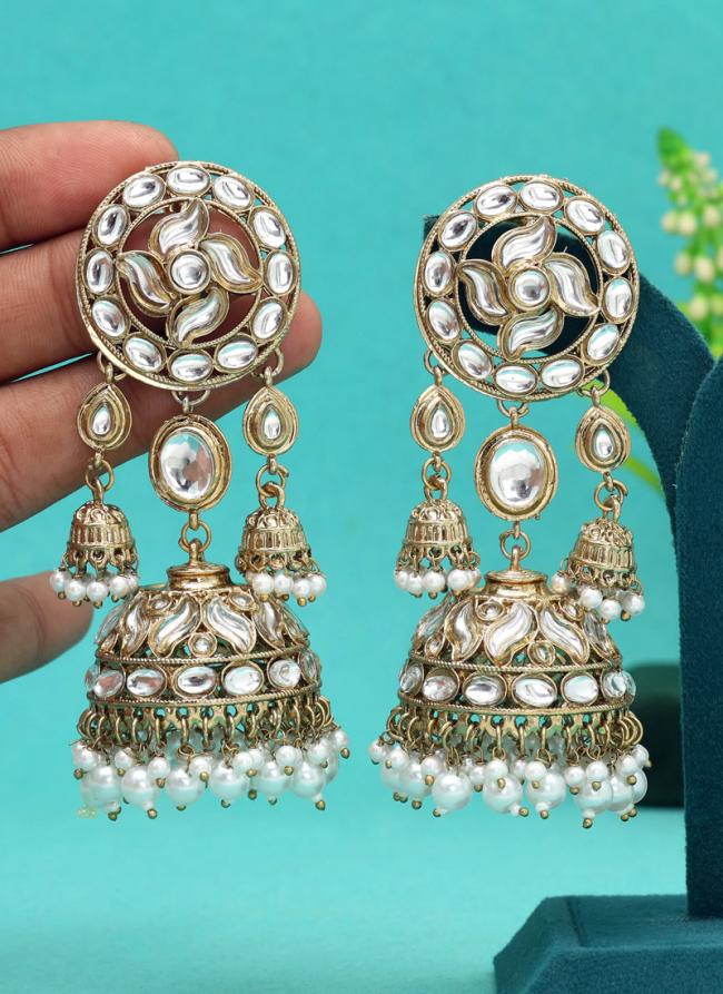   Wedding Wear  White Colour Kundan Earrings