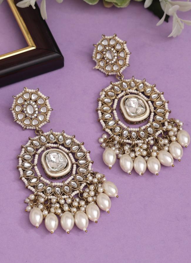   Party Wear  White Colour Kundan Earrings