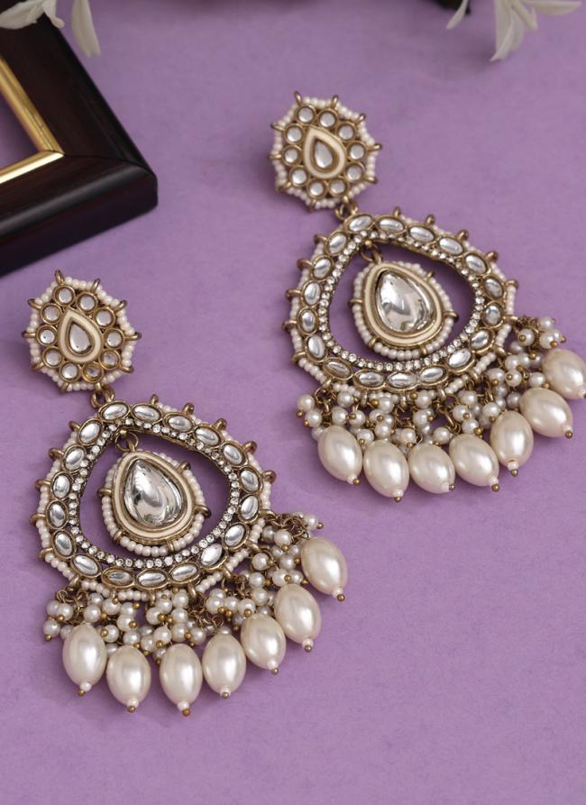   Party Wear  White Colour Kundan Earrings