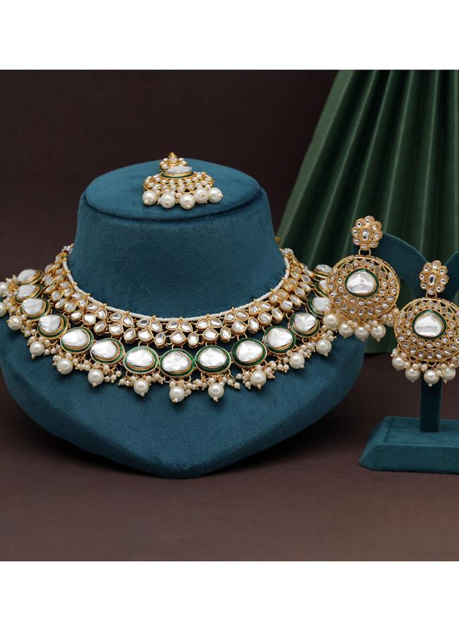   Wedding Wear  White Color Kundan Necklace Set