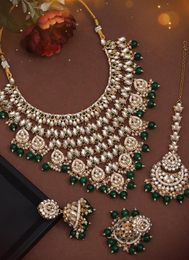   Bridal Wear  Green Color Kundan Necklace Set